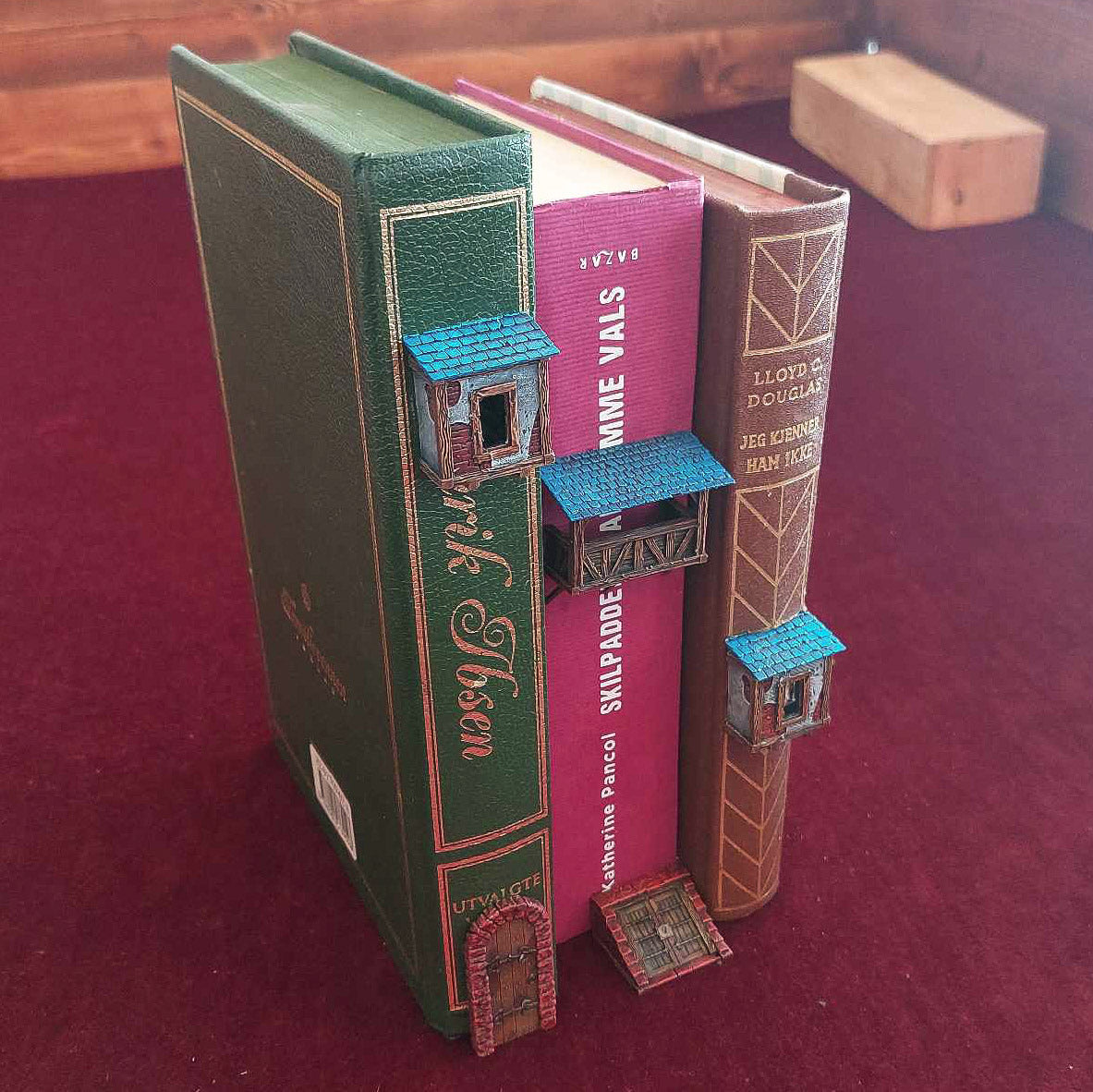 Book spine decoration