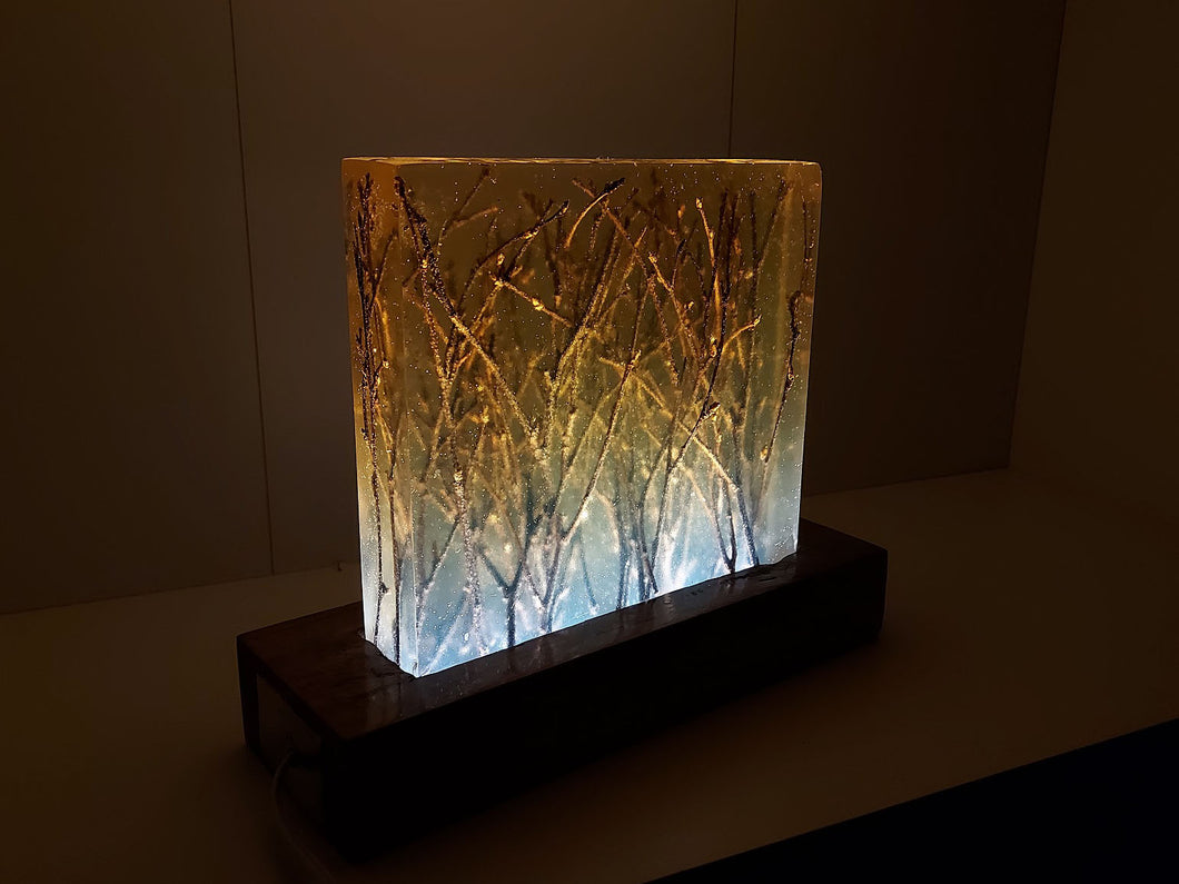 Lamp in birch and epoxy